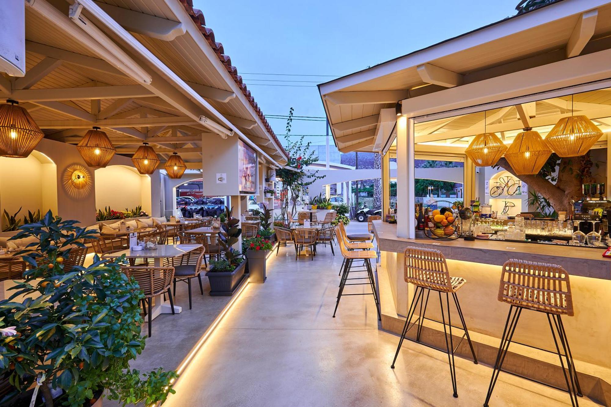 Mila Malia Studios Hotel Buitenkant foto