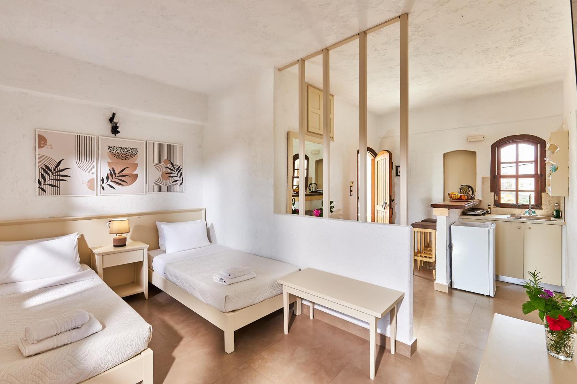 Mila Malia Studios Hotel Buitenkant foto